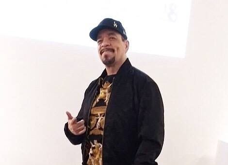 48389129_10216294973579398_8086661345140801536_n