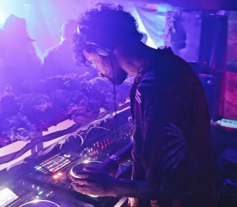 41438268_234635353881033_3286267337830326789_n